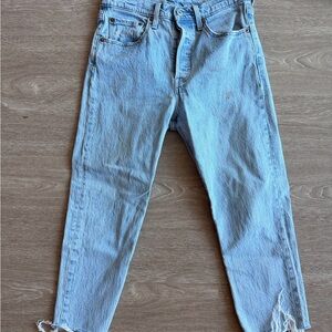 Levi's Light Blue Cropped Ankle Jeans Women’s 28x21